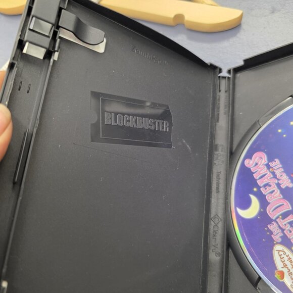 Strawberry Shortcake - The Sweet Dreams Movie (DVD) - Picture 3 of 6